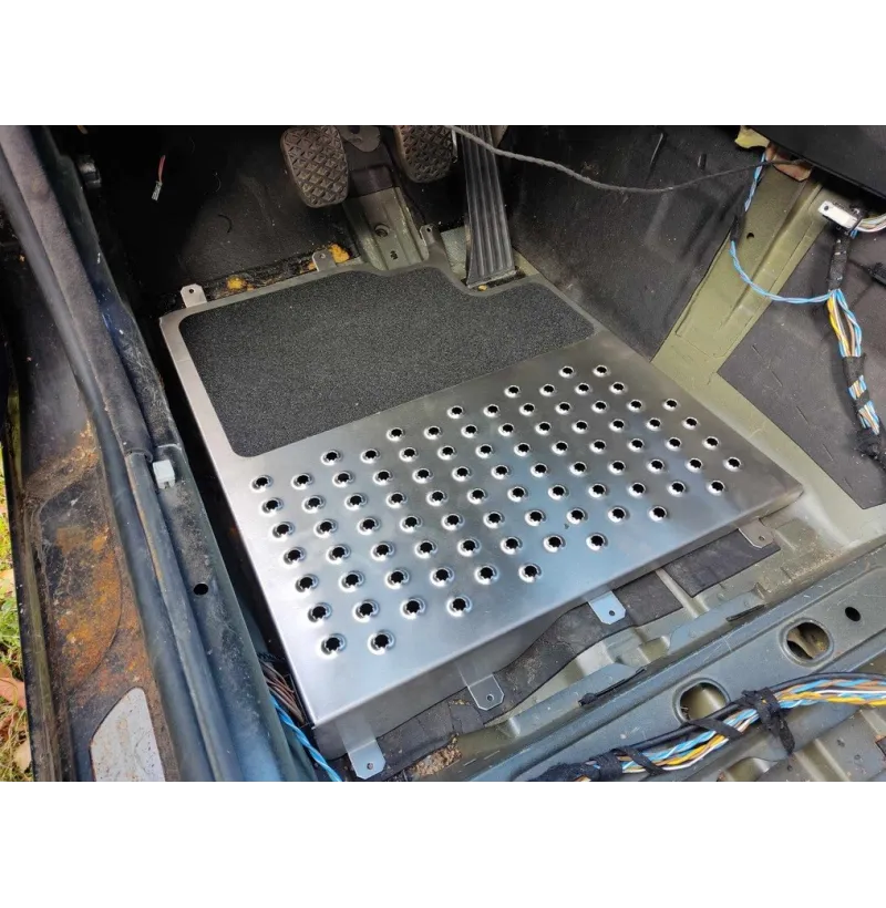 BMW E46 Komplett Flat Gulvplate – Galvanisert Stål med Grip Tape – Drift & Rally