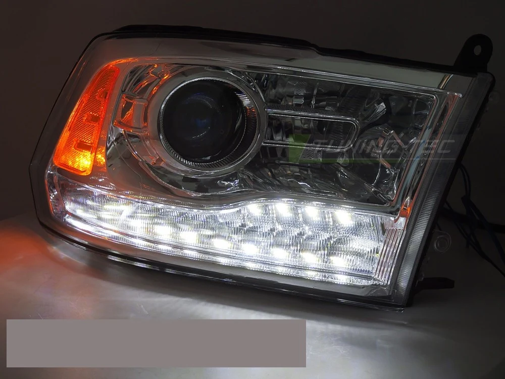 Frontlykter Dodge Ram (2009–2018) Krom - LPDO42