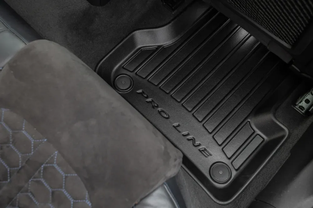 Gulvmatter Mitsubishi Eclipse Cross (2018-) – 3D Premium med sidekant | Frogum