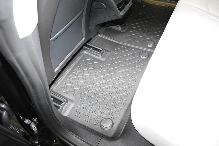 Gulvmatter Tesla Model 3 (2017-2025) – TPE antiskli luktfrie gummi | Aristar