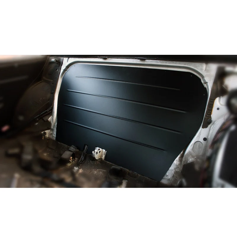 Skottvegg bak BMW E36 Coupe – 1mm aluminium CNC-kuttet